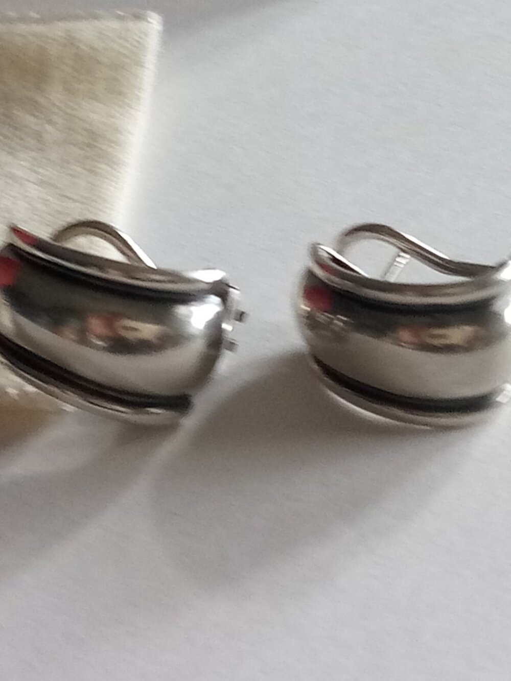 James Avery Retired Christina French Clip Earrings - Picture 5 of 7